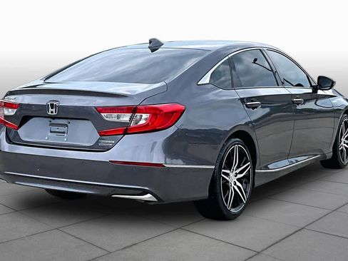Used 2022 Honda Accord Touring image 13