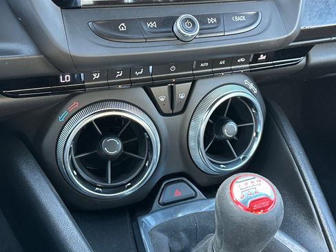 Used 2018 Chevrolet Camaro SS image 30