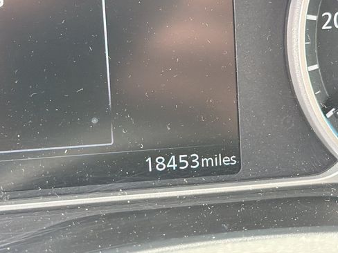 Used 2025 Nissan Leaf S FWD image 3