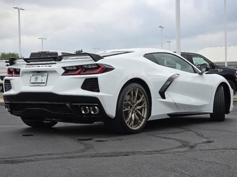 Used 2024 Chevrolet Corvette Stingray Premium Cpe w/ Z51 Performance Package RWD image 20