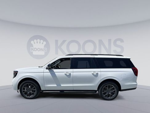New 2026 Ford Expedition Max Platinum w/ Stealth Appearance Package AWD/4WD image 2