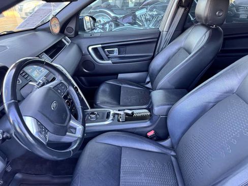 Used 2018 Land Rover Discovery Sport SE AWD/4WD image 35