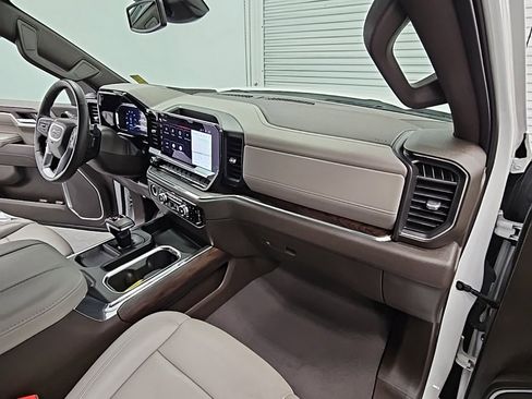 Used 2023 GMC Sierra 1500 SLT w/ SLT Premium Package image 41