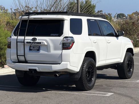 Used 2018 Toyota 4Runner SR5 RWD image 6