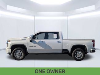 Used 2023 Chevrolet Silverado 2500 High Country w/ Technology Package AWD/4WD video 2