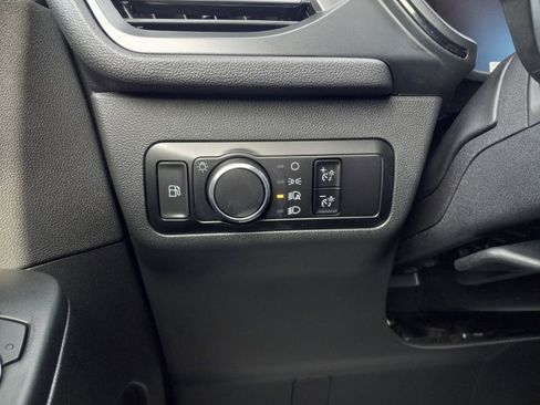 Used 2025 Ford Escape ST-Line w/ Equipment Group 301A image 23