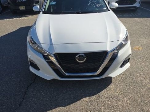 Used 2021 Nissan Altima 2.5 S image 2