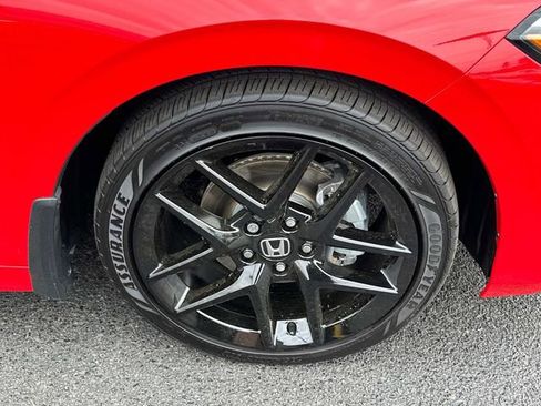 Used 2025 Honda Civic Sport image 5