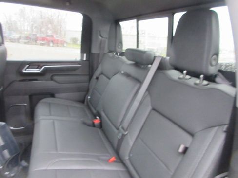 New 2026 GMC Sierra 2500 SLT w/ SLT Premium Package image 15