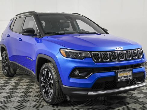 Used 2023 Jeep Compass Limited AWD/4WD image 13