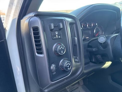 Used 2015 GMC Sierra 2500 SLT w/ Duramax Plus Package image 10