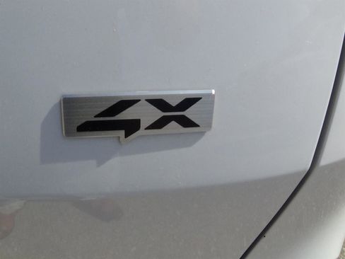 Used 2025 Kia Sportage LX AWD/4WD image 11