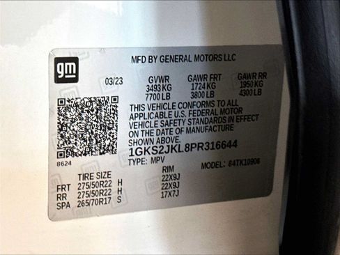Used 2023 GMC Yukon XL Denali w/ Advanced Technology Package AWD/4WD image 37