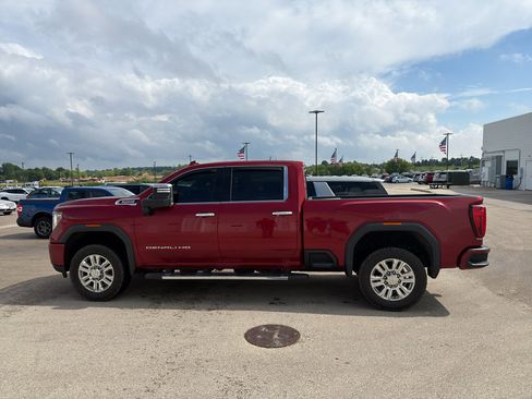 Used 2020 GMC Sierra 3500 Denali w/ Denali Ultimate Package AWD/4WD image 2