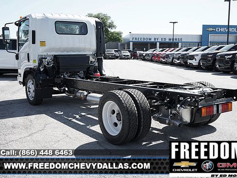 New 2024 Chevrolet Low Cab Forward image 5