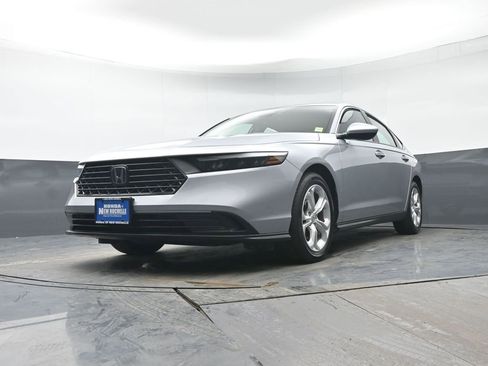 Certified 2023 Honda Accord LX image 25