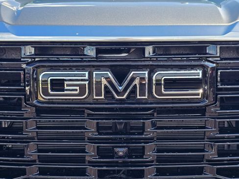 New 2026 GMC Yukon Denali w/ Denali Reserve Package AWD/4WD image 34