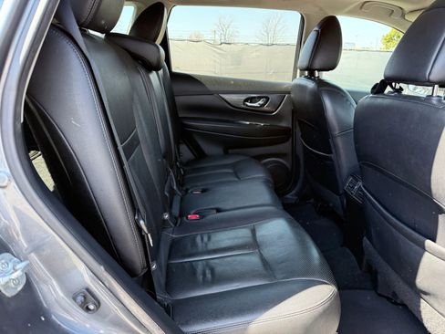 Used 2016 Nissan Rogue SL w/ SL Premium Package image 20