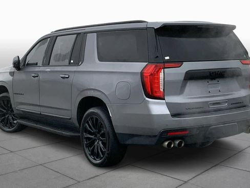 Used 2021 GMC Yukon XL Denali image 11