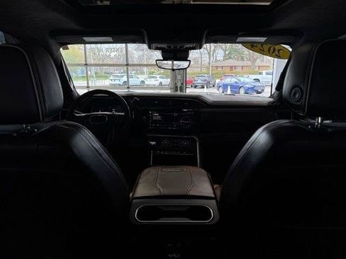 Used 2024 GMC Sierra 2500 Denali Ultimate AWD/4WD image 17