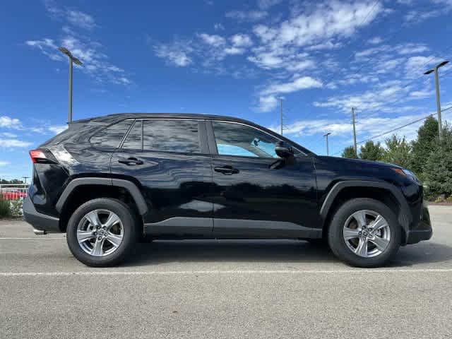 Used 2025 Toyota RAV4 XLE FWD image 3