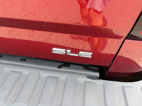 Used 2017 GMC Sierra 1500 SLE w/ SLE Value Package AWD/4WD image 5
