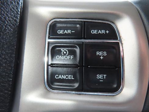 Used 2015 RAM 1500 Laramie w/ Convenience Group image 21