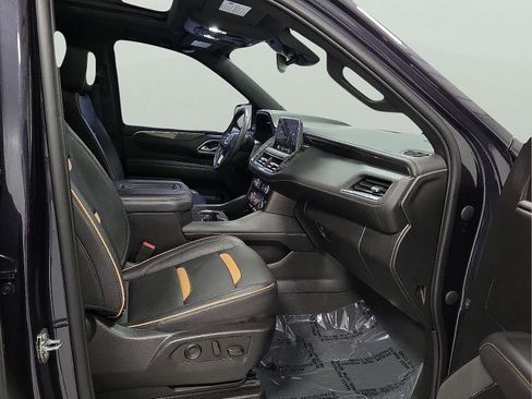 Used 2023 GMC Yukon AT4 w/ Technology Package image 11
