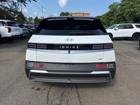 New 2025 Hyundai Ioniq 5 SEL image 6
