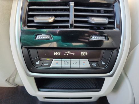 Used 2020 BMW X5 M50i w/ Executive Package image 28