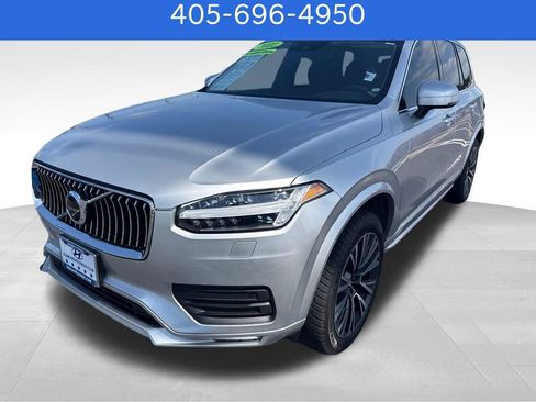 Used 2022 Volvo XC90 T5 Momentum image 1