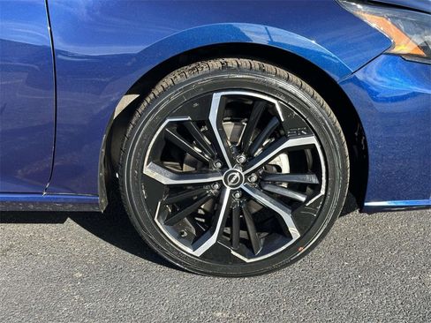 Used 2023 Nissan Altima 2.5 SR image 25