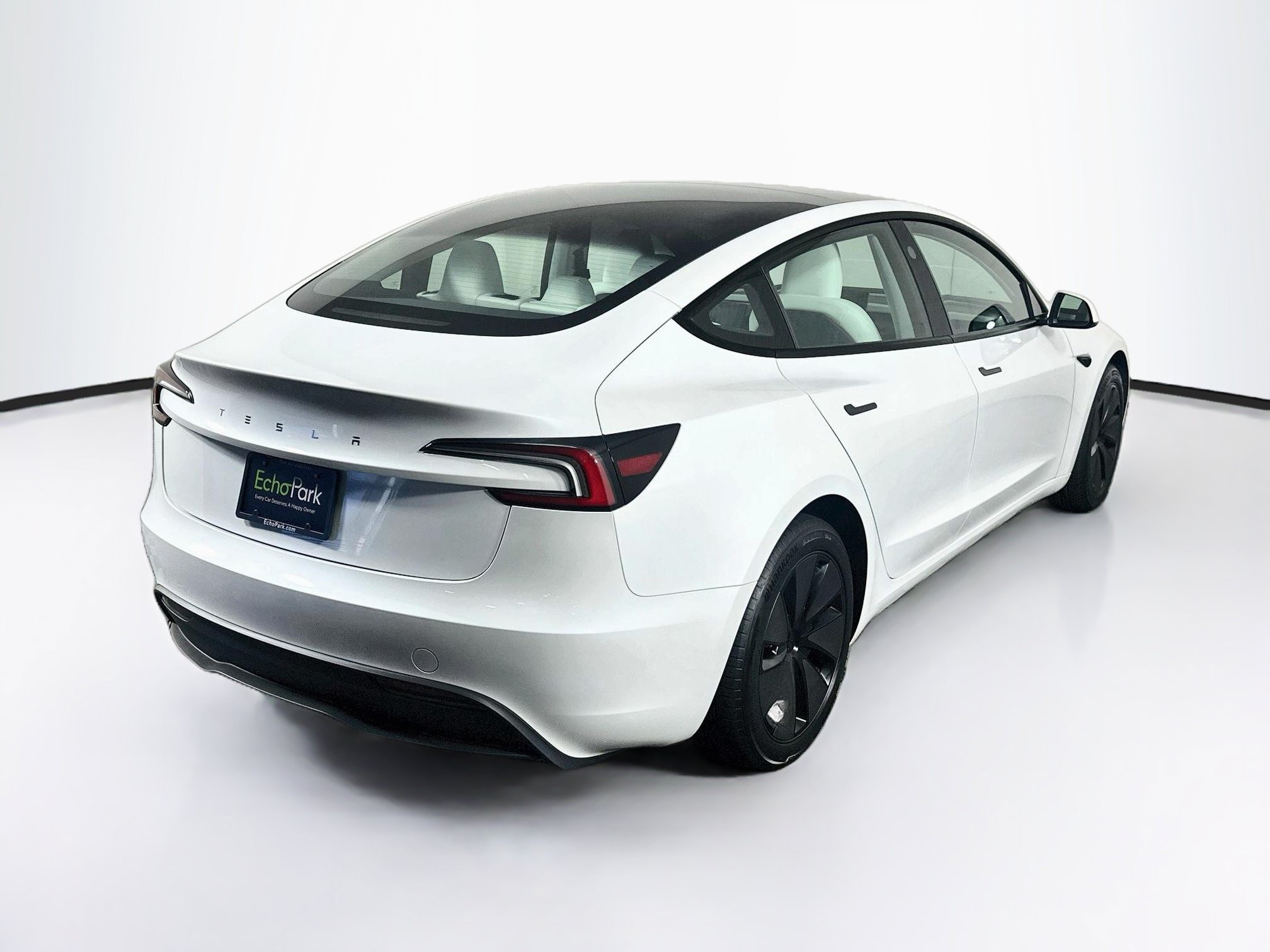 Used 2025 Tesla Model 3 Long Range RWD image 9