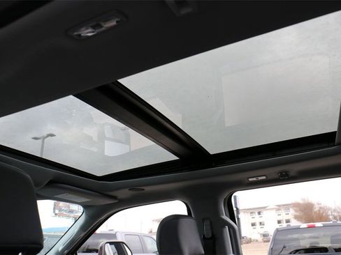 New 2026 Ford F250 Lariat w/ Black Appearance Package image 25