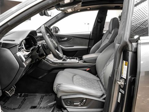 Used 2021 Audi SQ8 Prestige image 4