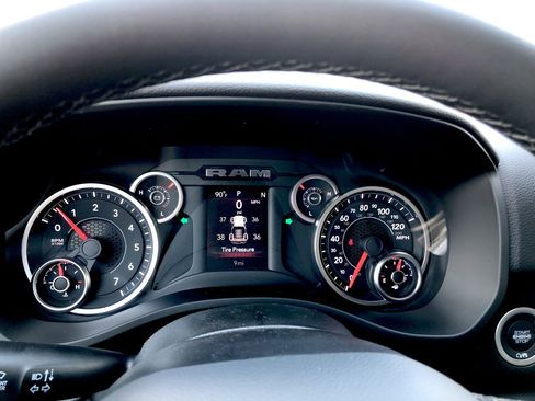 New 2026 RAM 1500 4x4 Crew Cab image 24