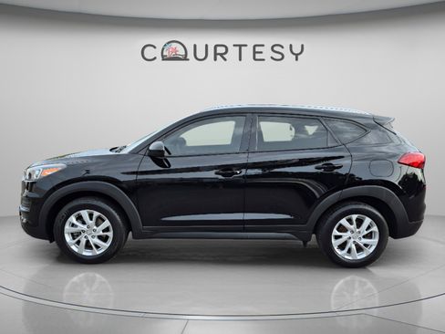 Used 2020 Hyundai Tucson Value AWD/4WD image 2