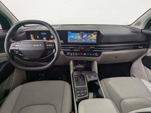 Used 2026 Kia Sportage EX w/ EX Panorama Roof Package FWD image 14