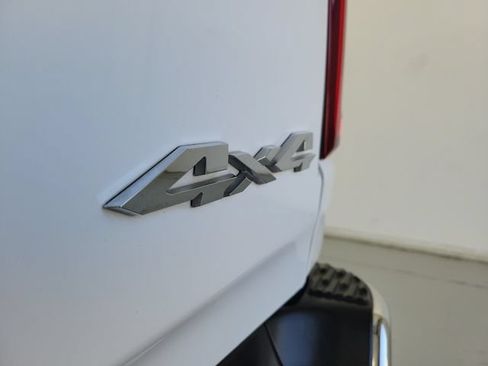 Used 2025 RAM 1500 Laramie AWD/4WD image 8