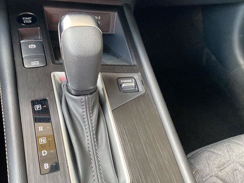 Certified 2025 Nissan Kicks SV AWD/4WD image 25