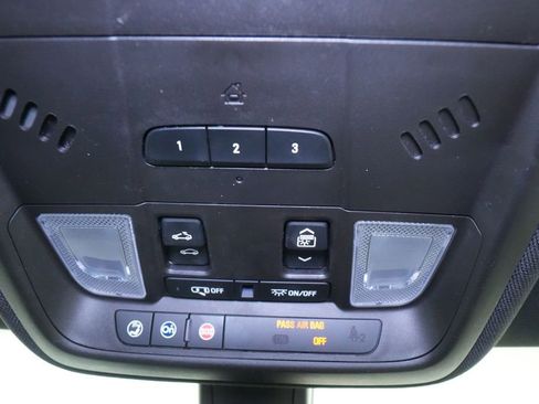 Used 2017 Cadillac XT5 Luxury w/ LPO, Wheel Lock Package image 43