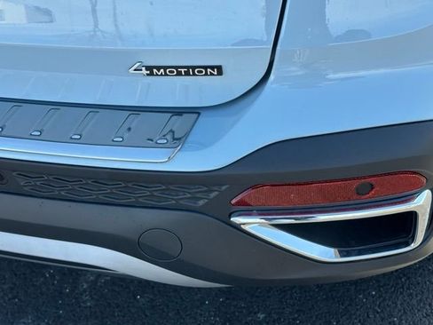 New 2026 Volkswagen Taos SE AWD/4WD image 18