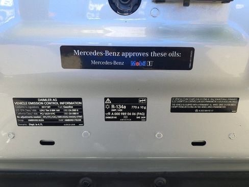 Used 2017 Mercedes-Benz S 550 4MATIC Sedan image 22