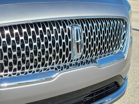 Certified 2023 Lincoln Nautilus FWD w/ Premium Package image 7
