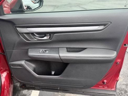 Certified 2025 Honda CR-V EX image 40