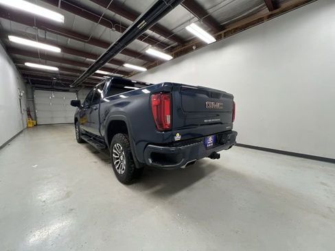 Used 2019 GMC Sierra 1500 AT4 w/ AT4 Premium Package image 6