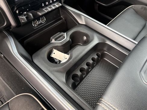 Used 2023 RAM 1500 Laramie image 32