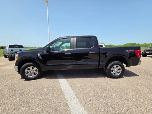 Used 2021 Ford F150 XLT AWD/4WD image 4