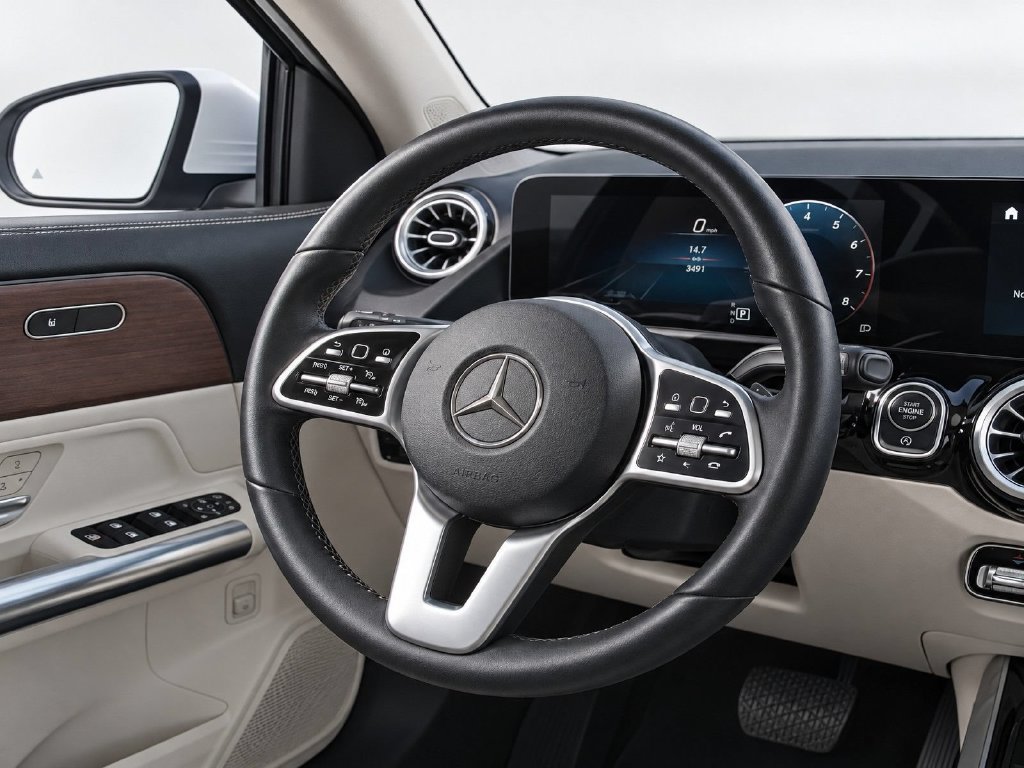 Used 2022 Mercedes-Benz GLA 250 4MATIC image 35