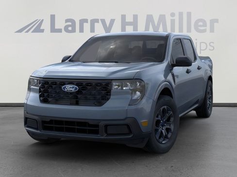 New 2026 Ford Maverick XLT image 2